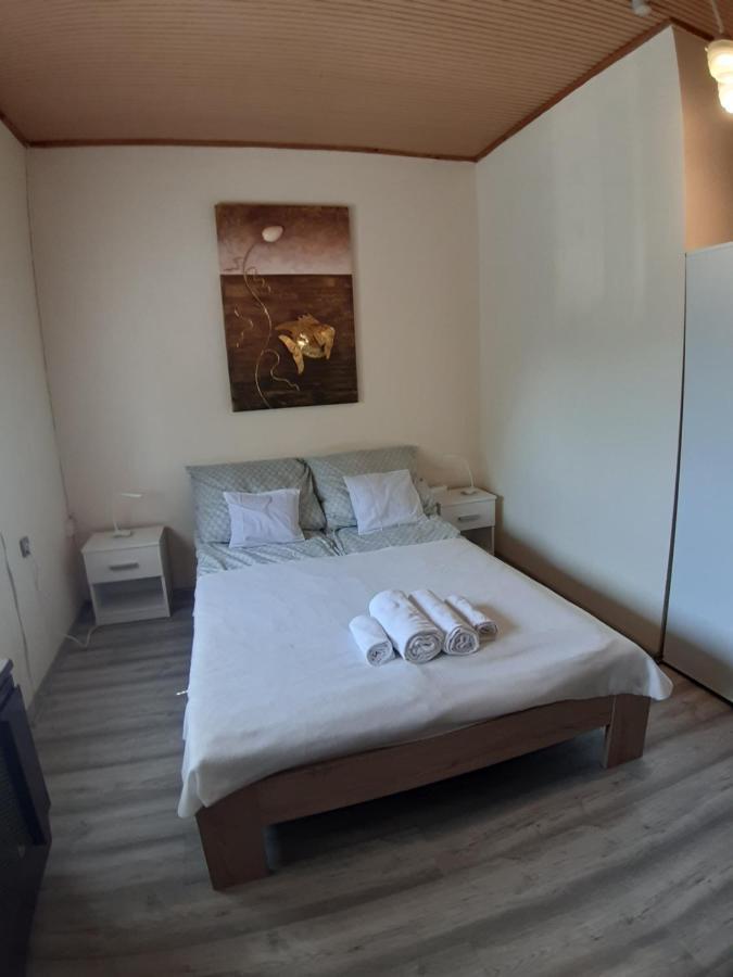 Minibali Apartmanok Siofok Exterior photo